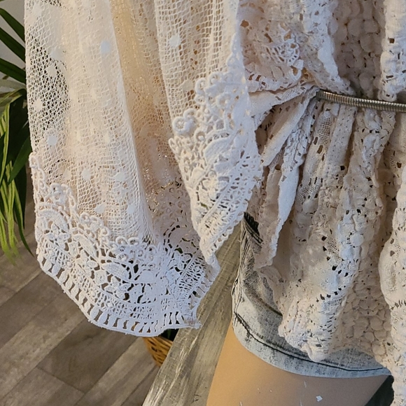 SALE  FREE PEOPLE UNIQUE CREME LACE TOP SMALL - Picture 6 of 16